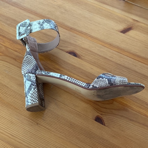 Chinese Laundry Snakeskin Heels Women’s 9.5 - Picture 4 of 4